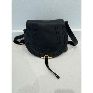 🖤 Chloé Marcie Medium Leather Saddle Bag – Black with Gold-Tone Hardware 🖤